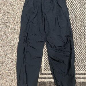 Women’s Black Light Cargo Pants